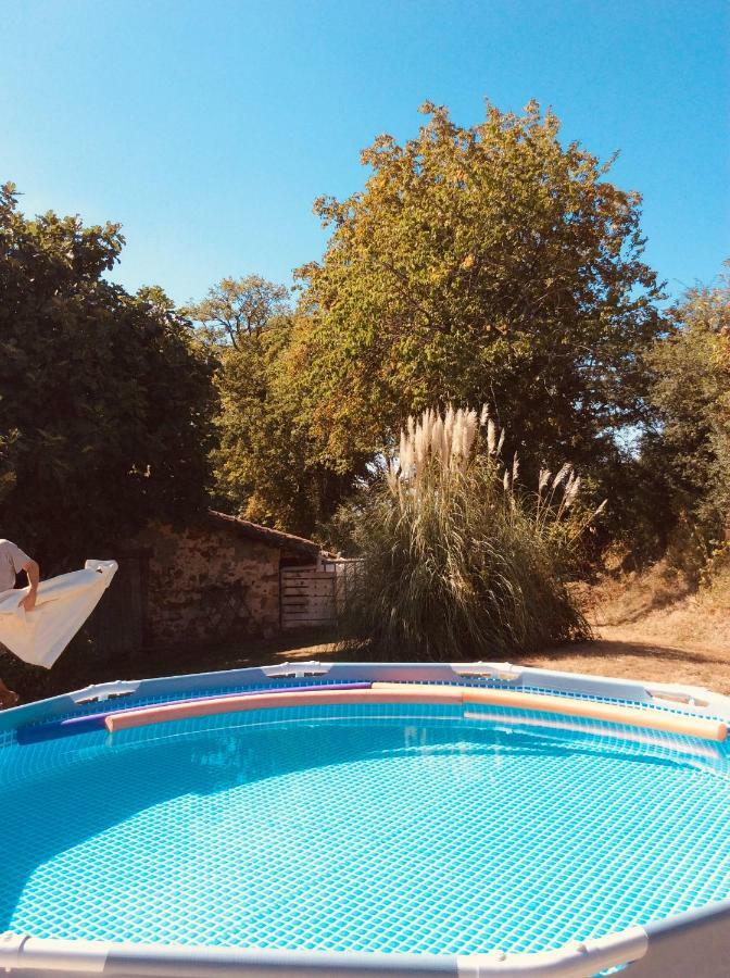 Les Outres Villa Chabrac Esterno foto