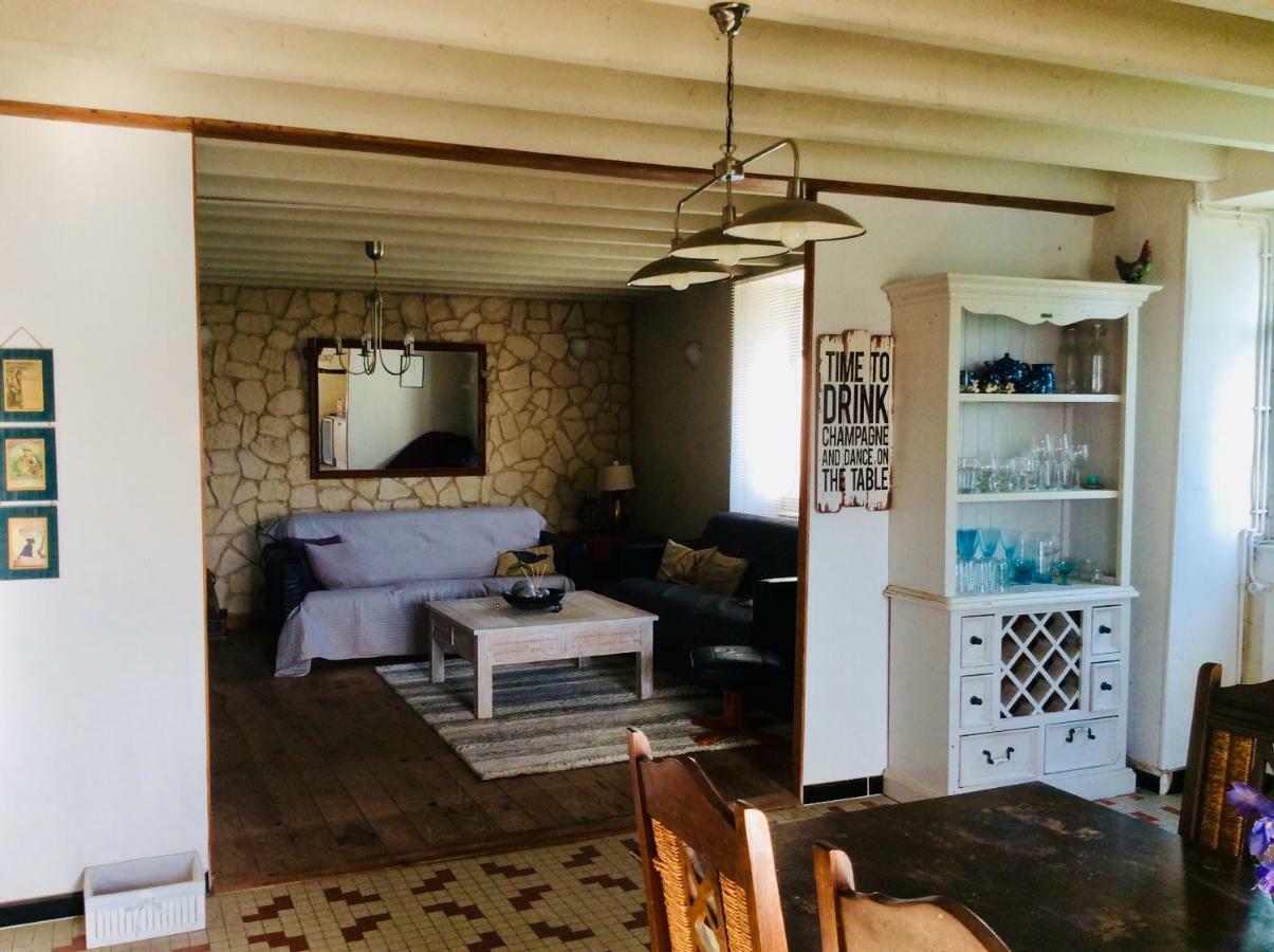 Les Outres Villa Chabrac Esterno foto